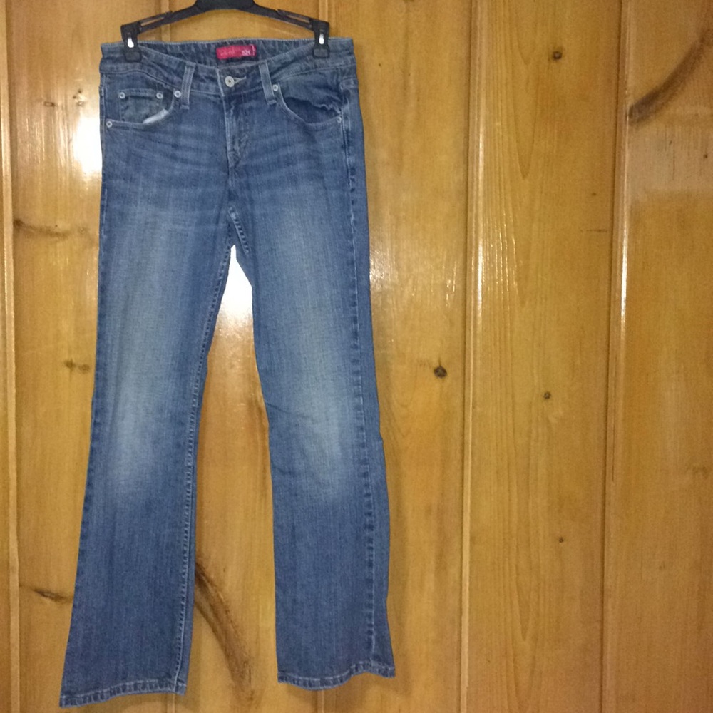 Levi jeans